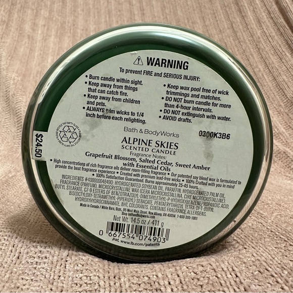 Bath and Body Works Alpine Skies 3 Wick Candle - Picture 3 of 3